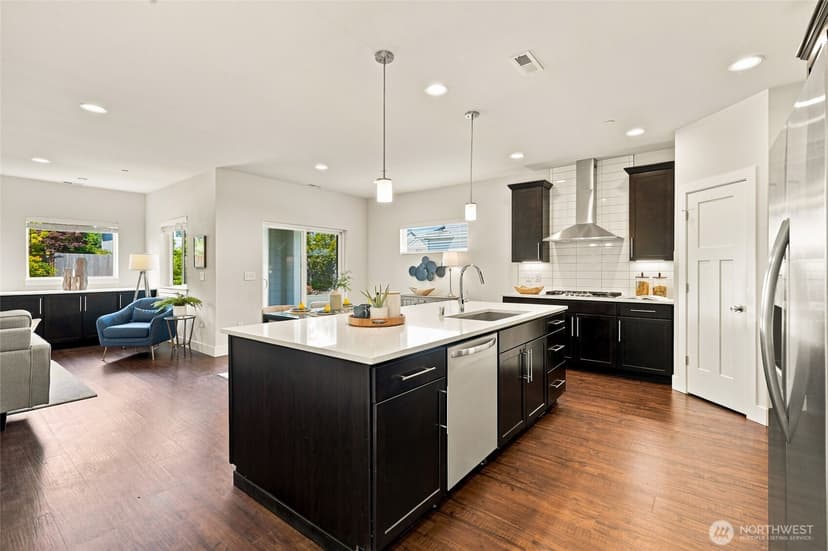 Property photo for 3 153rd Street SW, Lynnwood photo 6