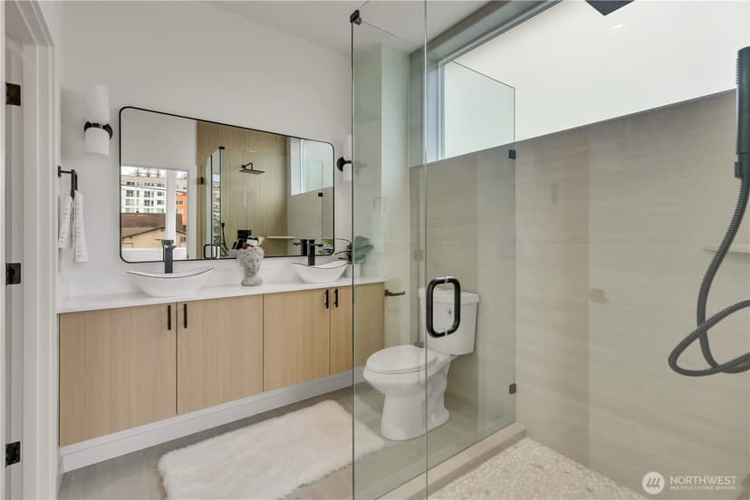 Property photo for 4404 S Othello St #B, Seattle photo 19