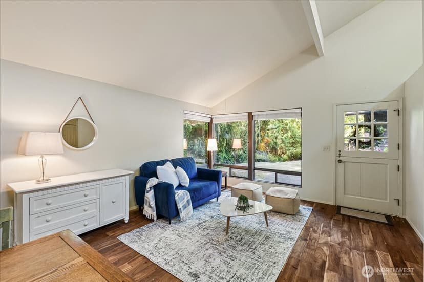 Property photo for 25007 SE Mirrormont Way, Issaquah photo 33