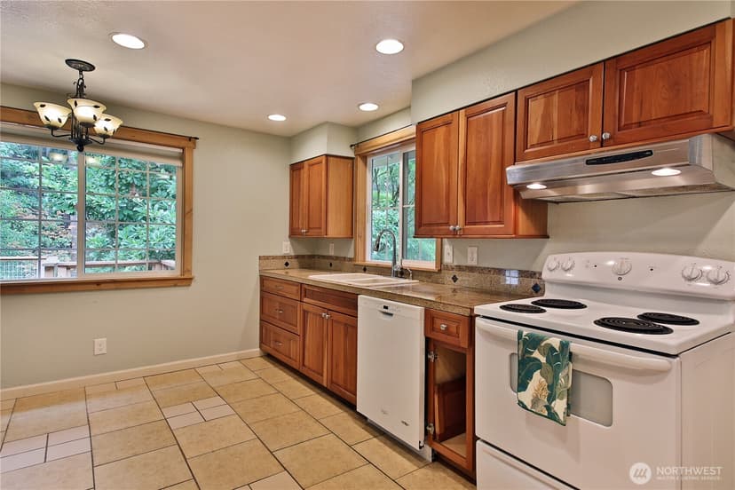 Property photo for 6255 Bayview Road, Clinton photo 3