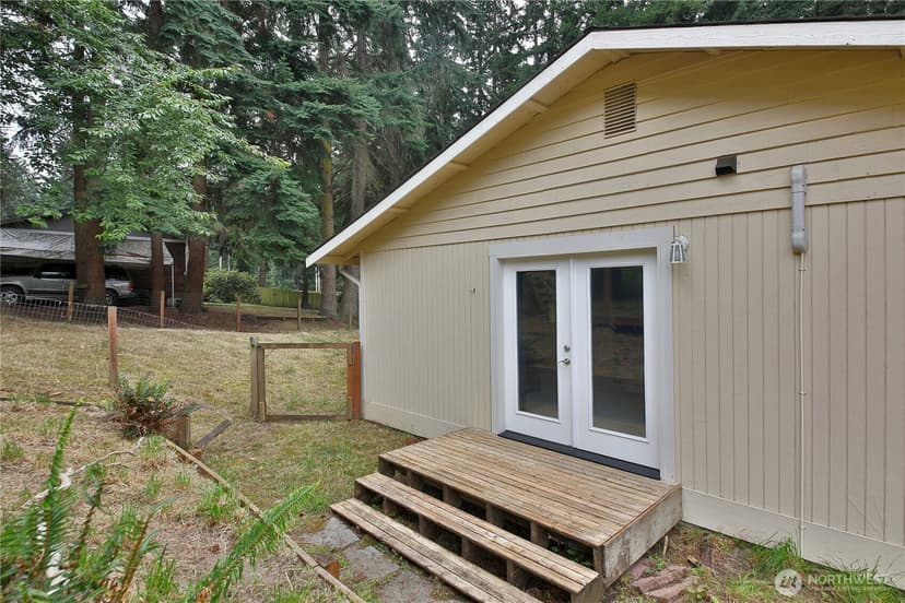 Property photo for 6255 Bayview Road, Clinton photo 31
