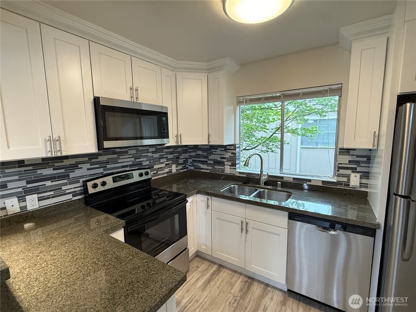 Property photo for 4802 180th Street SW #F202, Lynnwood photo 2