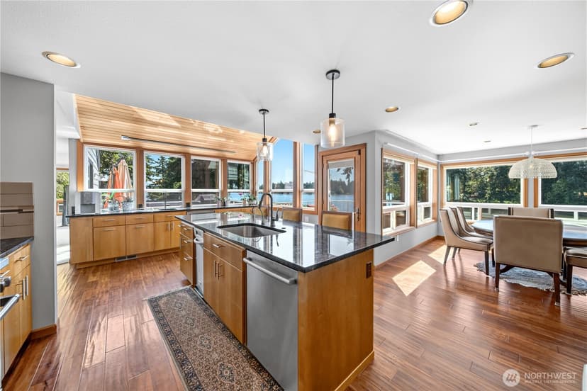 Property photo for 21424 Snag Island Drive E, Lake Tapps photo 8