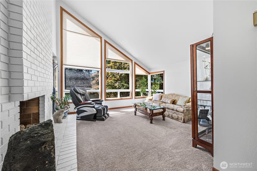 Property photo for 21424 Snag Island Drive E, Lake Tapps photo 6