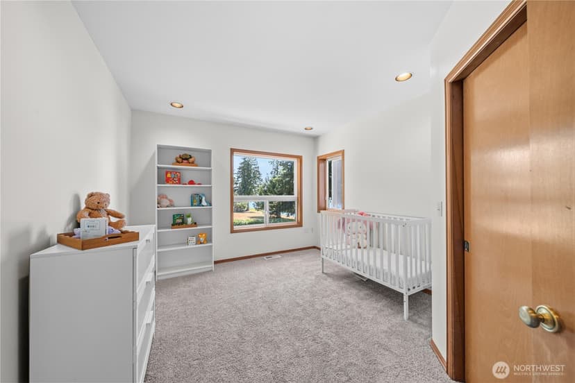 Property photo for 21424 Snag Island Drive E, Lake Tapps photo 30