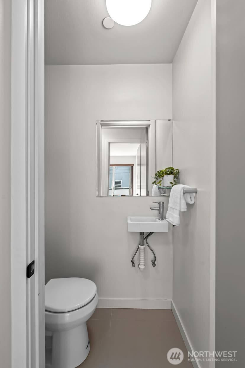 Property photo for 3104 SW Avalon Way #F, Seattle photo 14