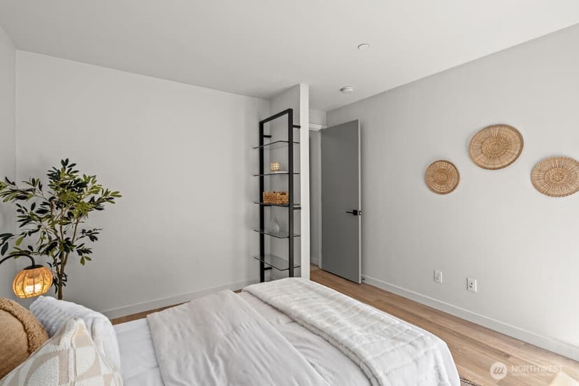 Property photo for 3104 SW Avalon Way #F, Seattle photo 13