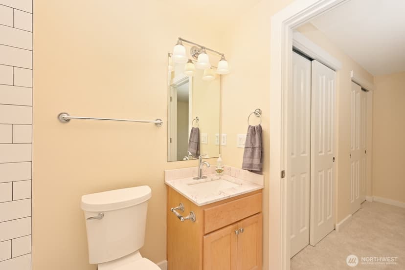 Property photo for 301 W Raye Street #106, Seattle photo 22