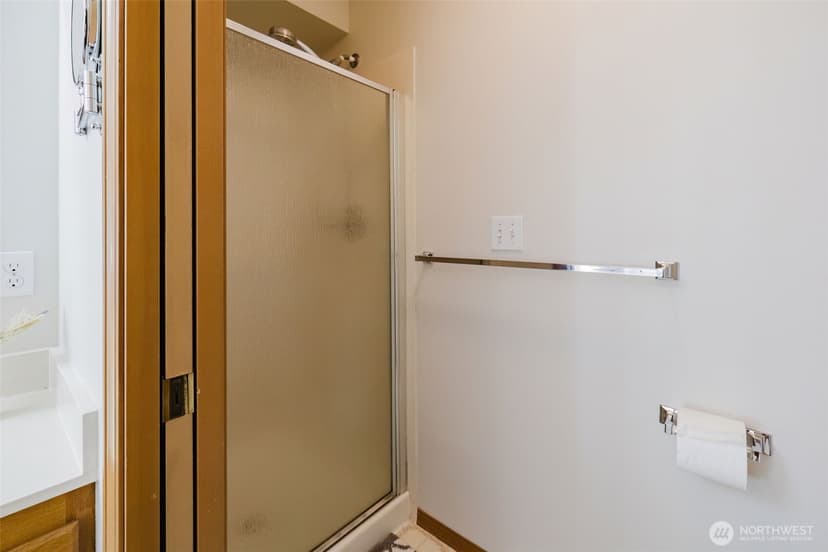 Property photo for 12218 Crossridge Avenue NW, Silverdale photo 29