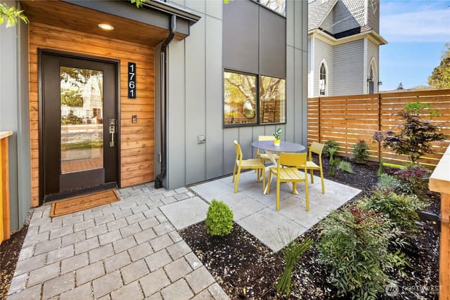 Property photo for 1761 NW 62nd Street, Seattle photo 3
