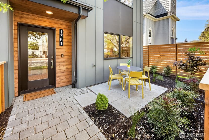 Property photo for 1761 NW 62nd Street, Seattle photo 3