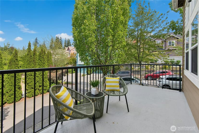 Property photo for 1901 NE Killian Lane, Issaquah photo 9