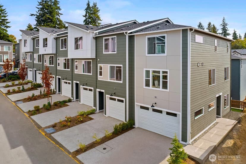 Property photo for 16823 Alder Way #M8, Lynnwood