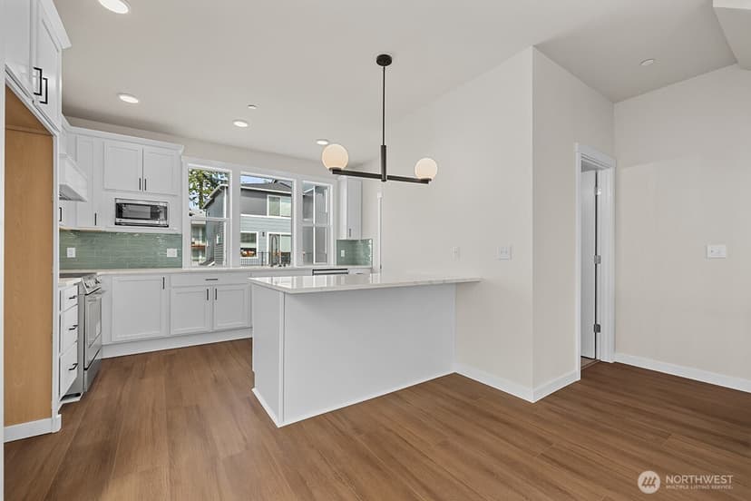 Property photo for 16823 Alder Way #M8, Lynnwood photo 18