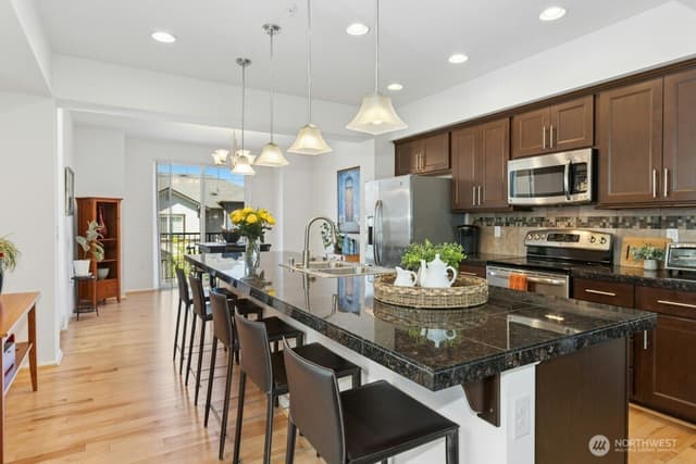 Property photo for 10372 156th Place NE #101, Redmond