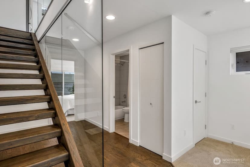 Property photo for 1705 NW 63rd Street #B, Seattle photo 17