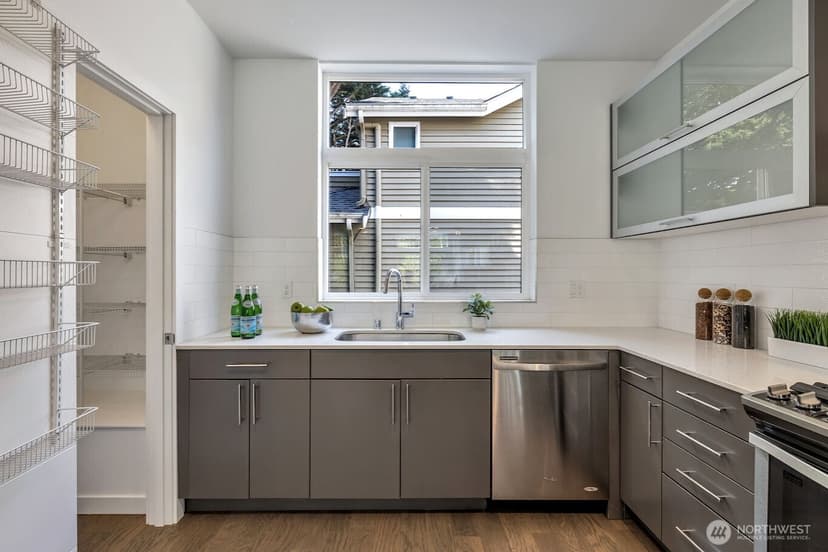 Property photo for 1705 NW 63rd Street #B, Seattle photo 8