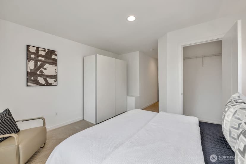 Property photo for 1705 NW 63rd Street #B, Seattle photo 12