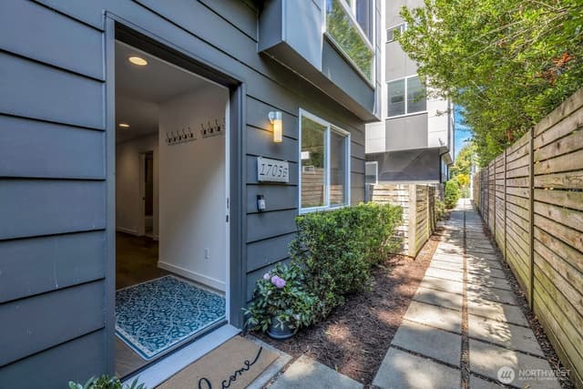 Property photo for 1705 NW 63rd Street #B, Seattle photo 3
