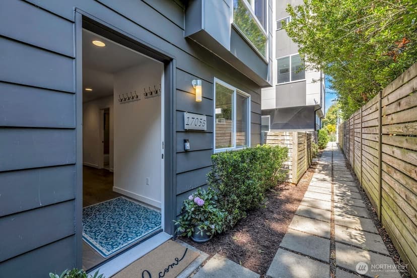 Property photo for 1705 NW 63rd Street #B, Seattle photo 3