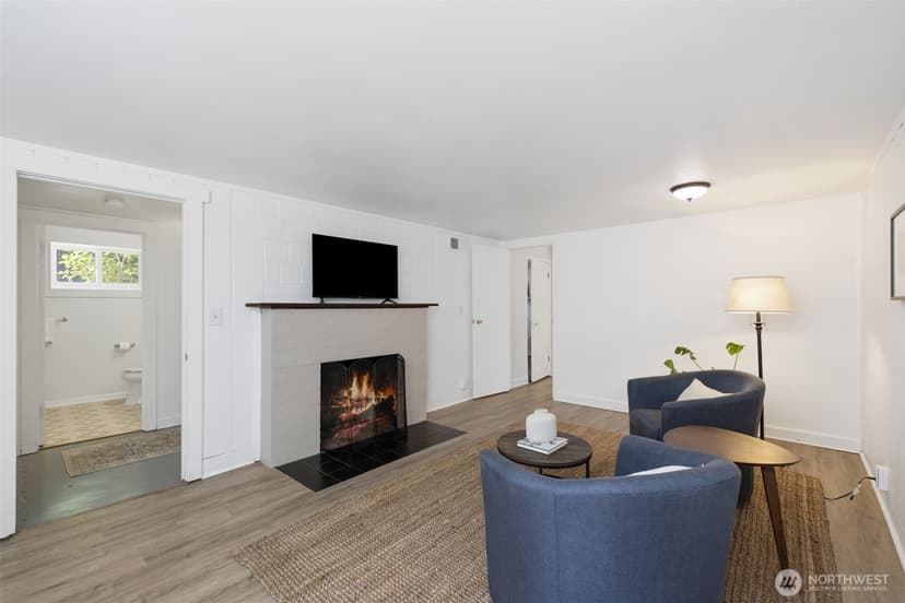 Property photo for 7919 34th Avenue SW, Seattle photo 19