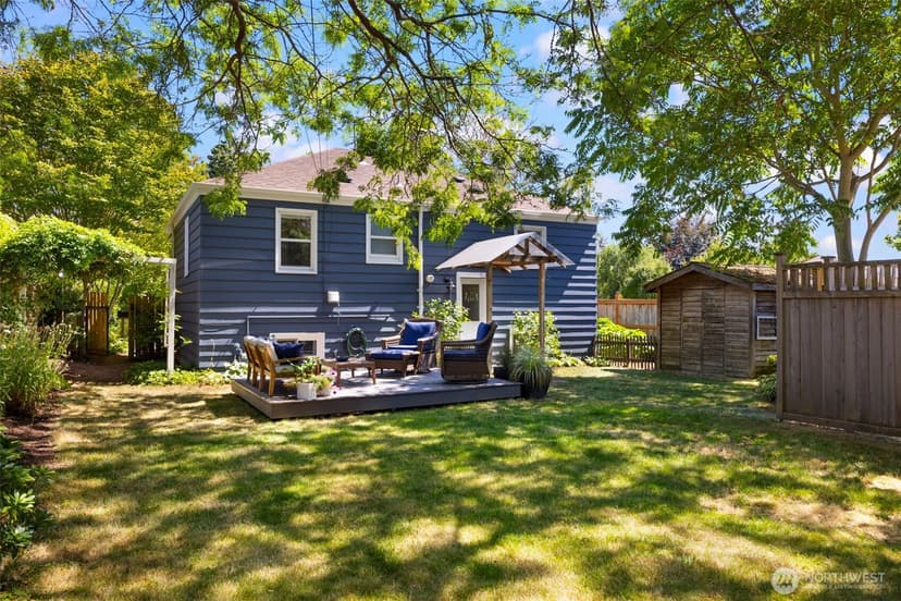 Property photo for 7919 34th Avenue SW, Seattle photo 24