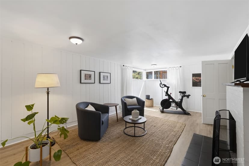 Property photo for 7919 34th Avenue SW, Seattle photo 18