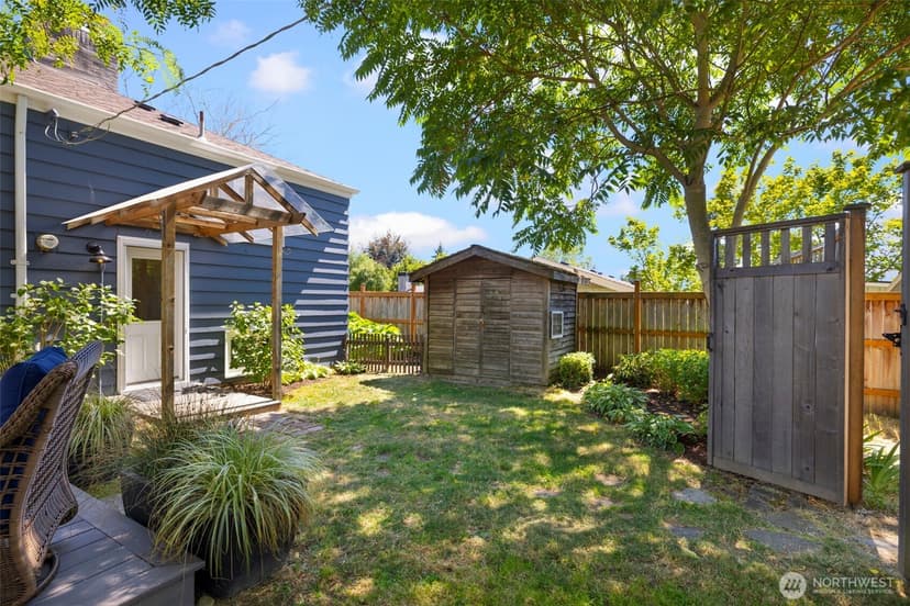 Property photo for 7919 34th Avenue SW, Seattle photo 25