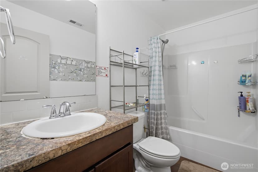 Property photo for 16068 Greenwood Avenue N, Shoreline photo 15