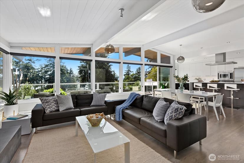 Property photo for 11808 Marine View Drive SW, Burien photo 6