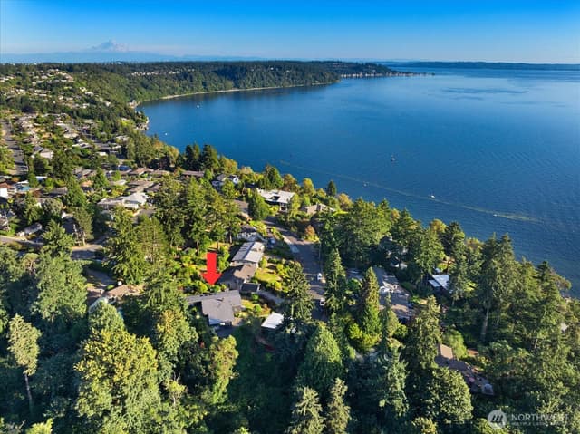 Property photo for 11808 Marine View Drive SW, Burien photo 3