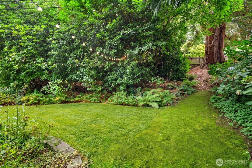 Property photo for 2706 56th Avenue SW, Seattle photo 22