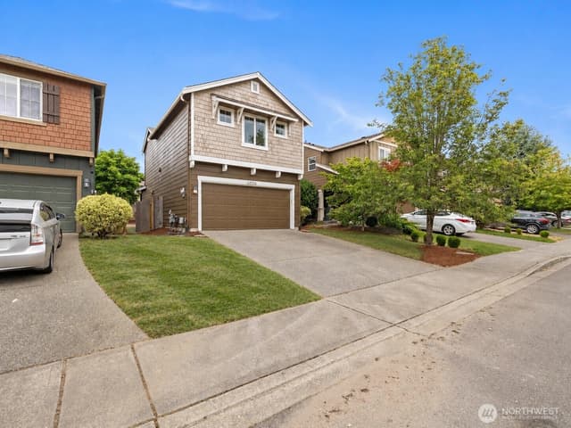 Property photo for 24036 SE 262nd Place, Maple Valley photo 3