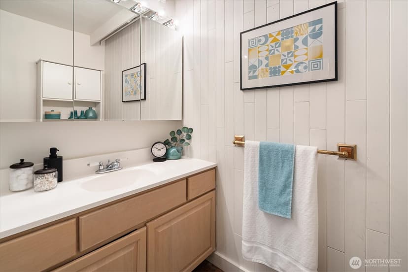 Property photo for 1302 Lakeside Avenue S, Seattle photo 28