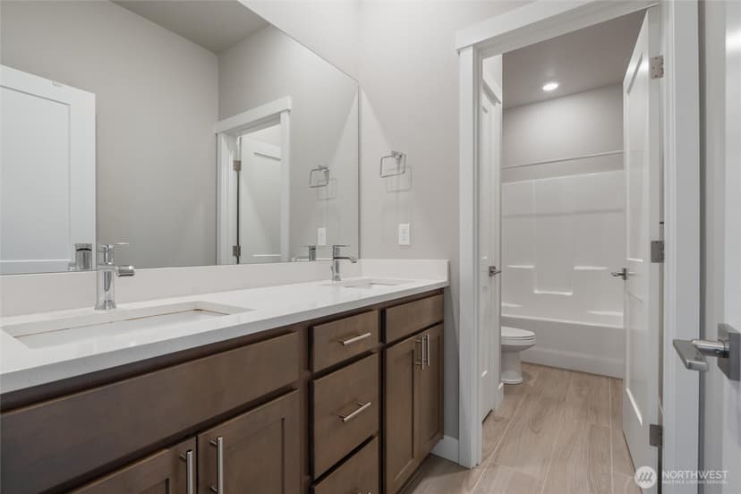 Property photo for 1407 Baker Heights Loop, Bremerton photo 24