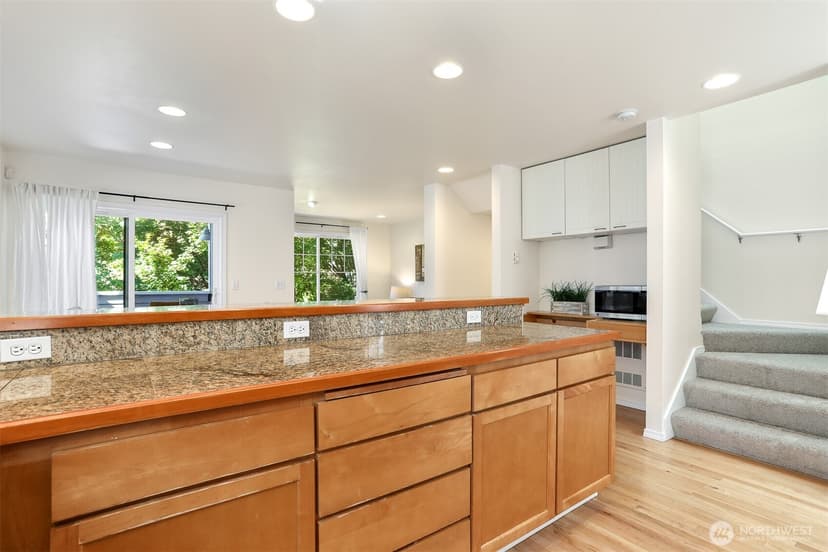 Property photo for 2637 A NW 57th Street, Seattle photo 12