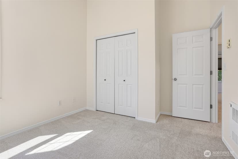 Property photo for 2637 A NW 57th Street, Seattle photo 22