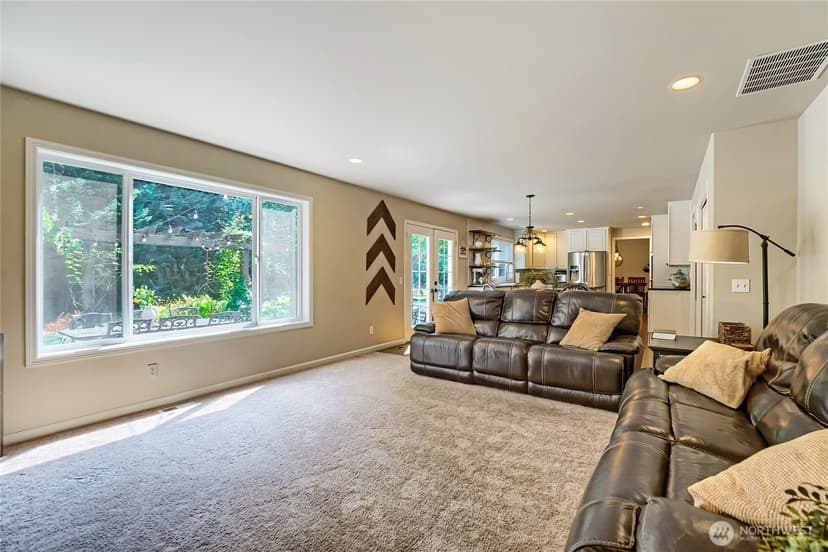 Property photo for 16132 107th Street SE, Snohomish photo 6