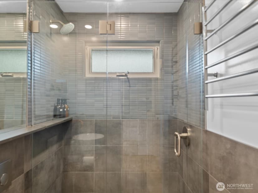 Property photo for 7559 19th Avenue SW, Seattle photo 8
