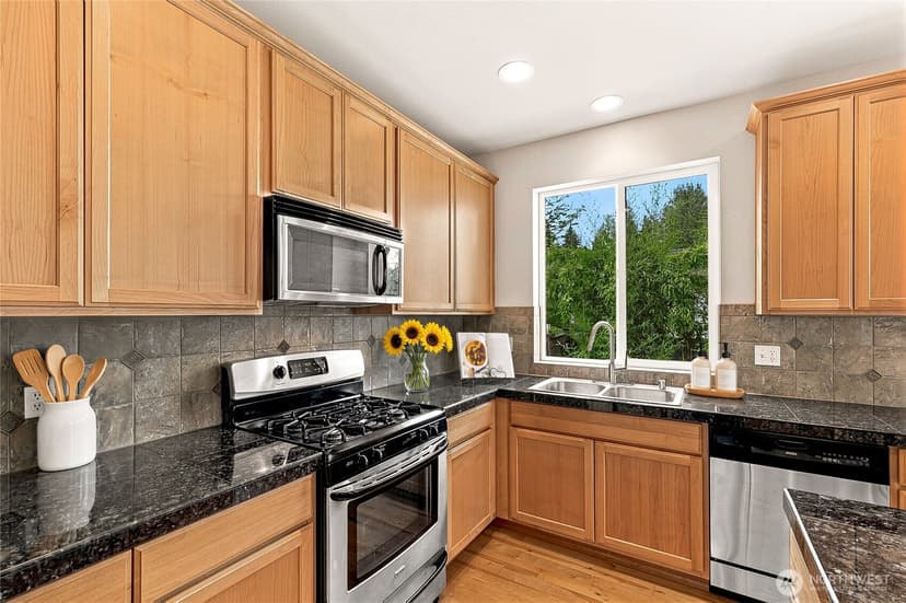 Property photo for 2709 157th Place SW, Lynnwood photo 9
