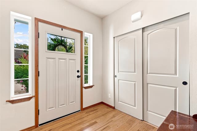 Property photo for 2709 157th Place SW, Lynnwood photo 3