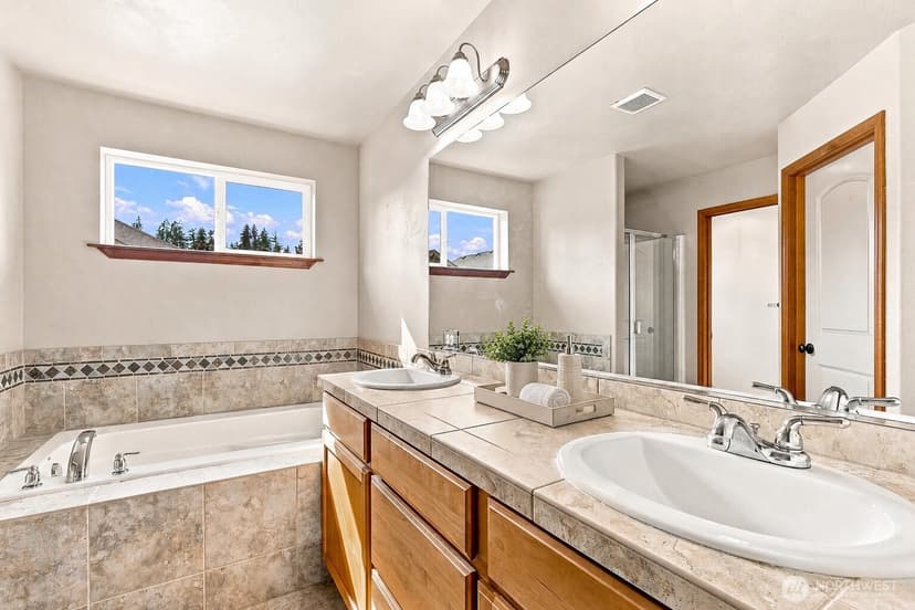 Property photo for 2709 157th Place SW, Lynnwood photo 14