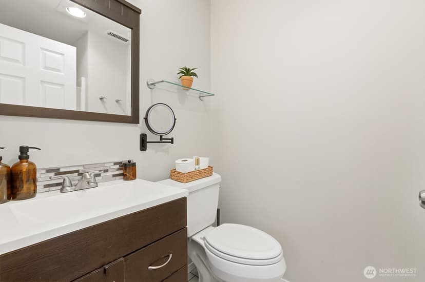 Property photo for 6618 98th Place NE, Marysville photo 8