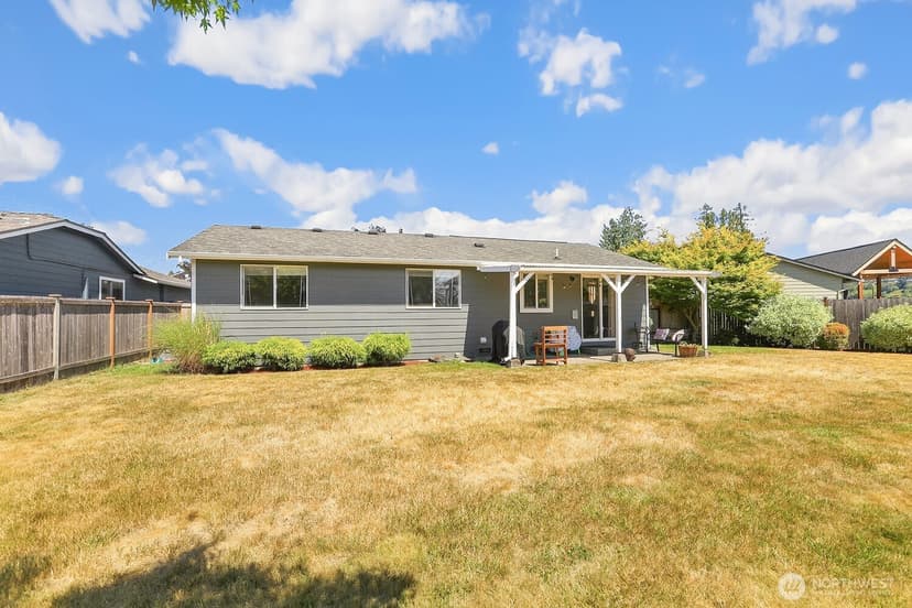 Property photo for 6618 98th Place NE, Marysville photo 16