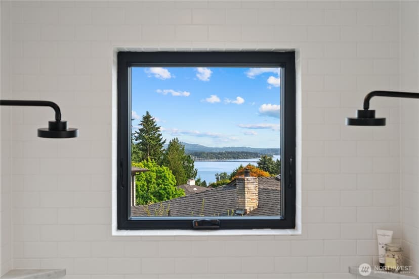 Property photo for 6224 NE Princeton Way, Seattle photo 29