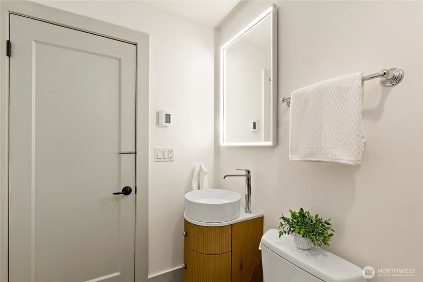 Property photo for 508 Randolph Avenue, Seattle photo 31