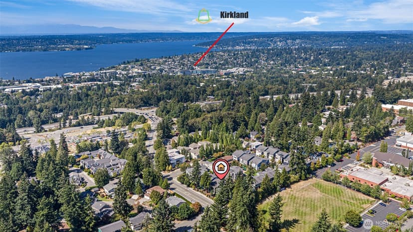 Property photo for 11823 NE 70th Lane, Kirkland photo 29