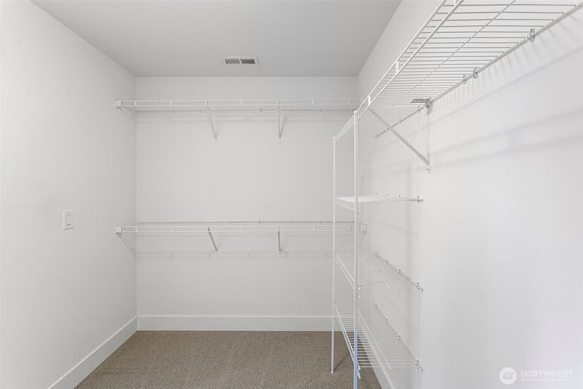 Property photo for 11823 NE 70th Lane, Kirkland photo 11