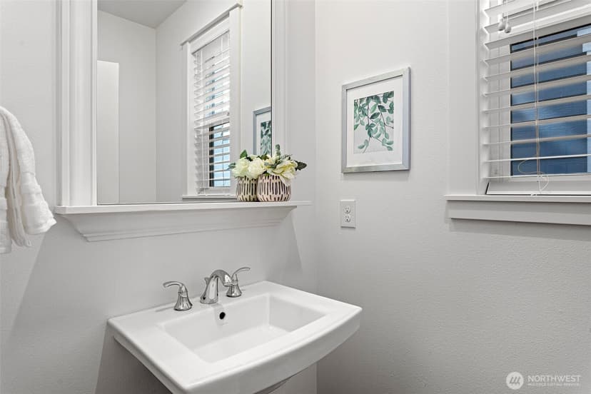 Property photo for 11823 NE 70th Lane, Kirkland photo 21