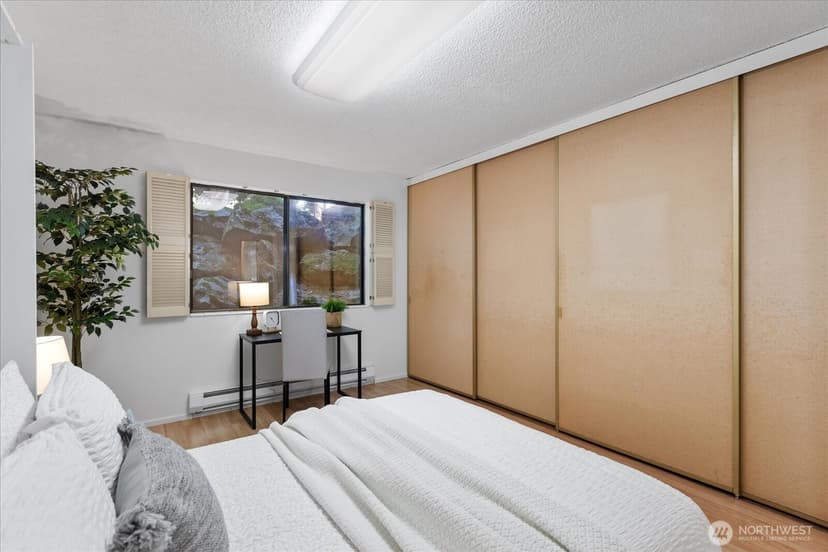Property photo for 13265 15th Avenue NE #B10, Seattle photo 18